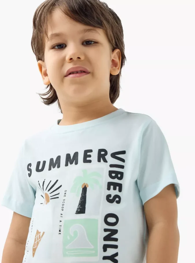 Juniors Graphic Print T-shirt with Short Sleeves-4