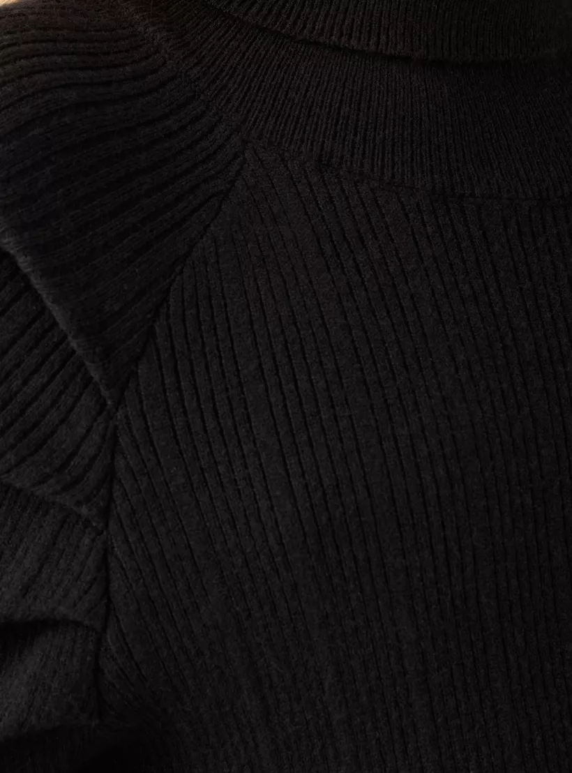 Juniors Ribbed Turtleneck Sweater with Long Sleeves-5