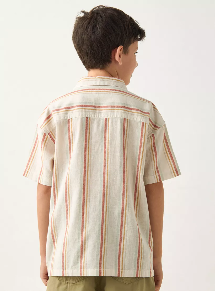 Juniors Striped Camp Collar Shirt with Short Sleeves-3