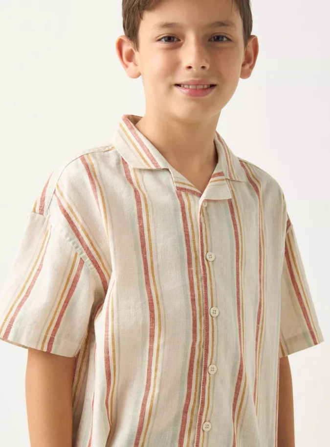 Juniors Striped Camp Collar Shirt with Short Sleeves-4