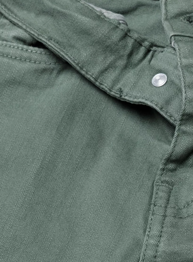 Solid Comfort Fit Dyed Jeans-4