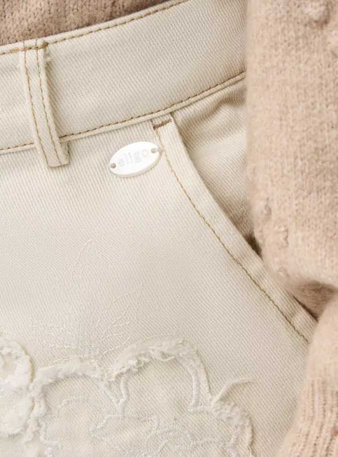 Eligo Embroidered Pants with Pockets-4