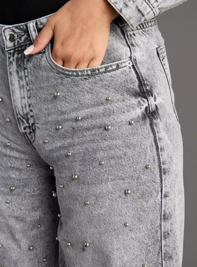 Embellished Wide Leg Cropped Jeans-4