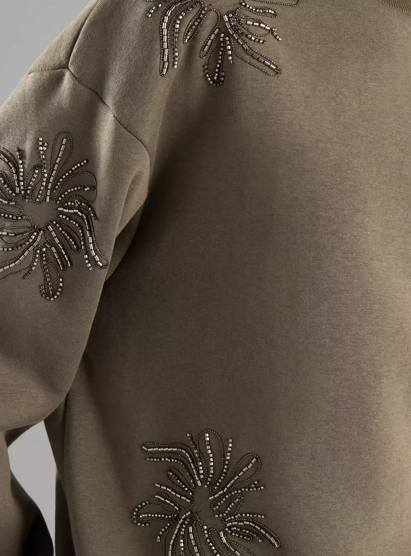 Floral Embellished Sweatshirt-3