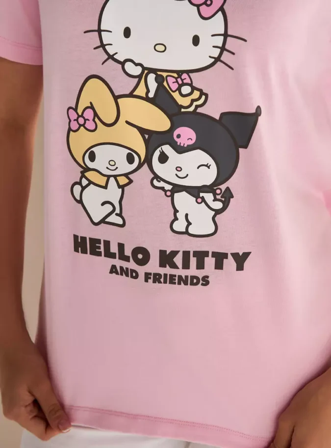 Hello Kitty and Friends Print T-shirt-3