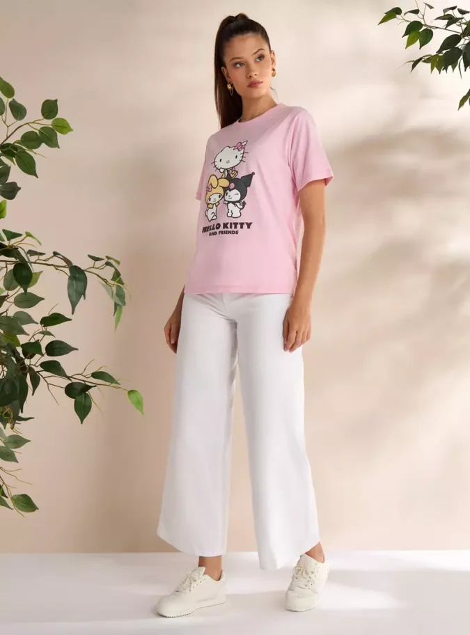 Hello Kitty and Friends Print T-shirt-4