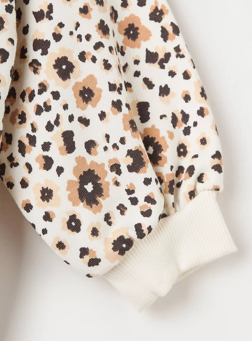 Juniors All-Over Floral Print Sweatshirt with Crew Neck-4