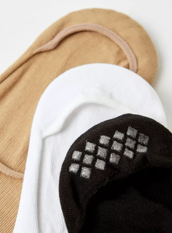 Juniors Solid No Show Socks - Set of 3-4