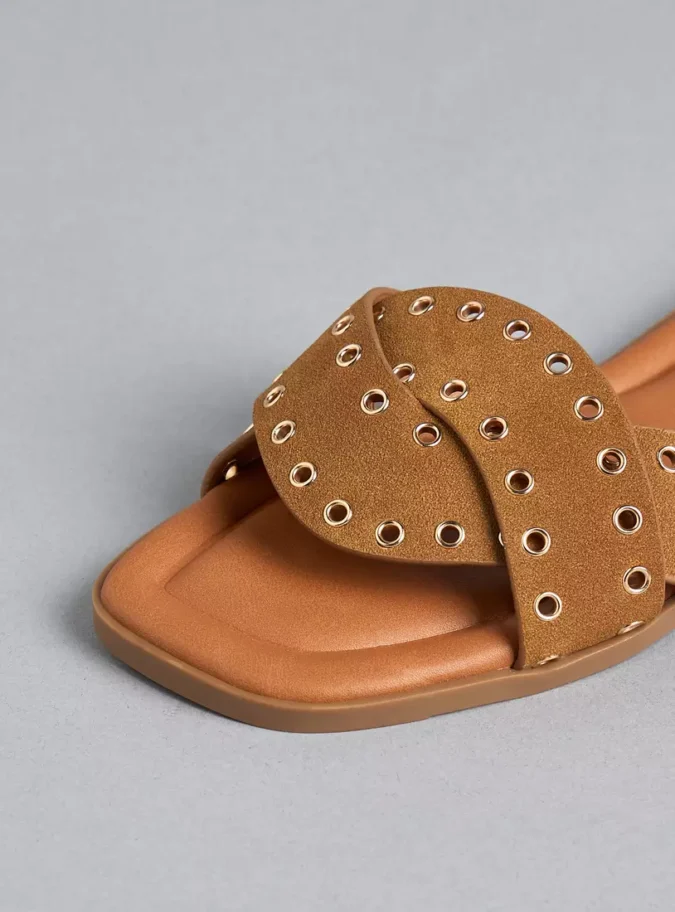 Metallic Eyelet Detail Slip-On Flat Sandals3