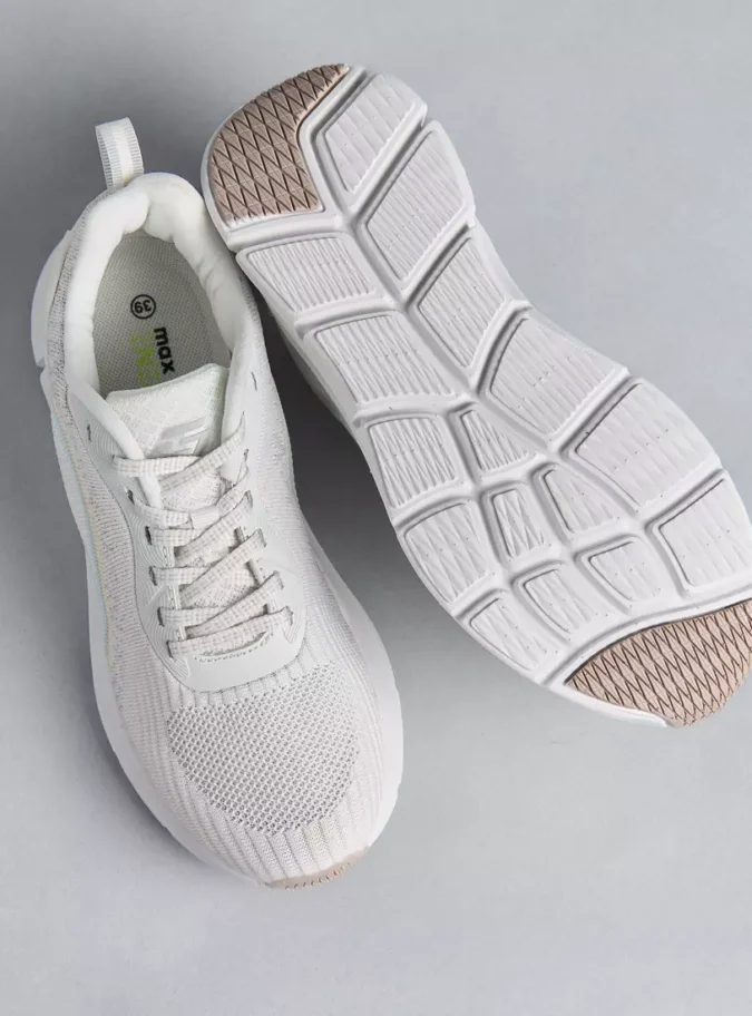 Panelled Sports Shoes with Lace-Up Closure -8