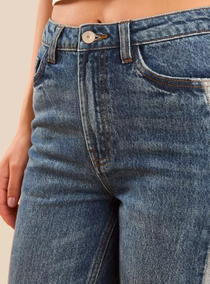 Panelled Straight Fit Jeans-3