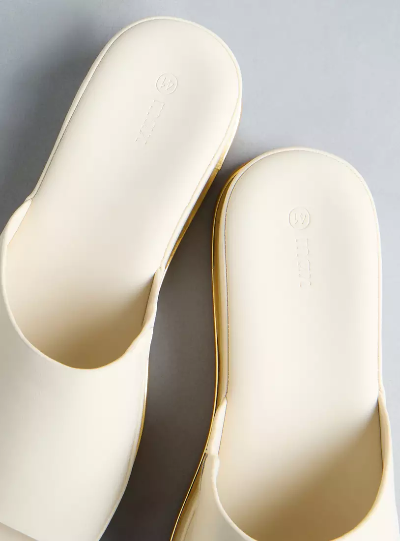 Plain Sandals with Wedge Heel-3