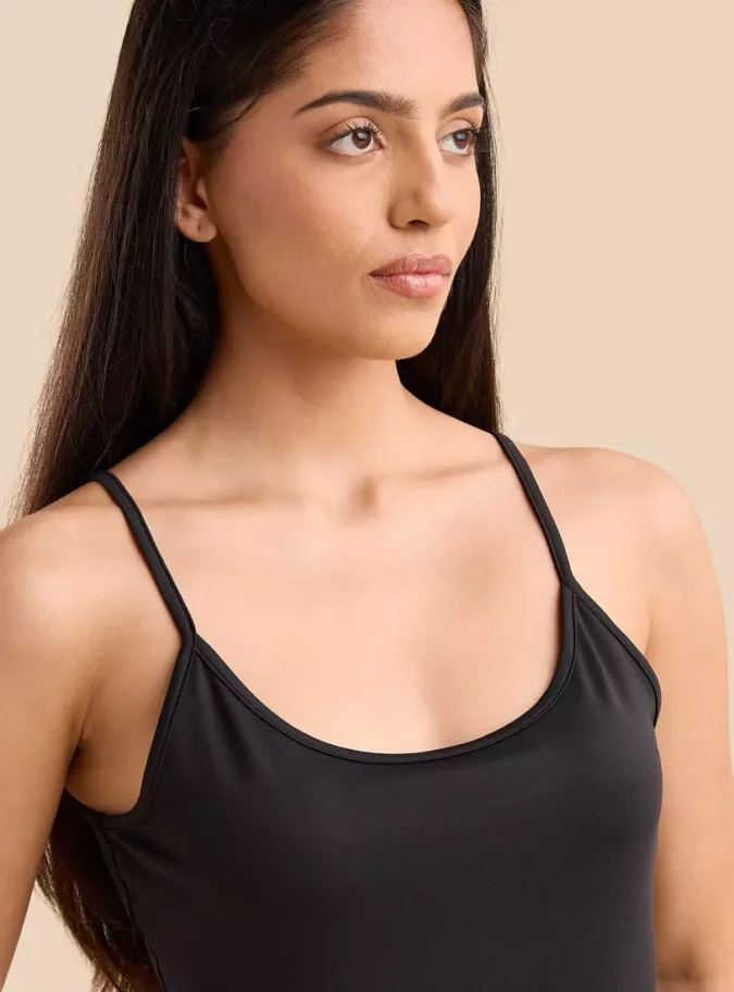Plain Scoop Neck Camisole-3