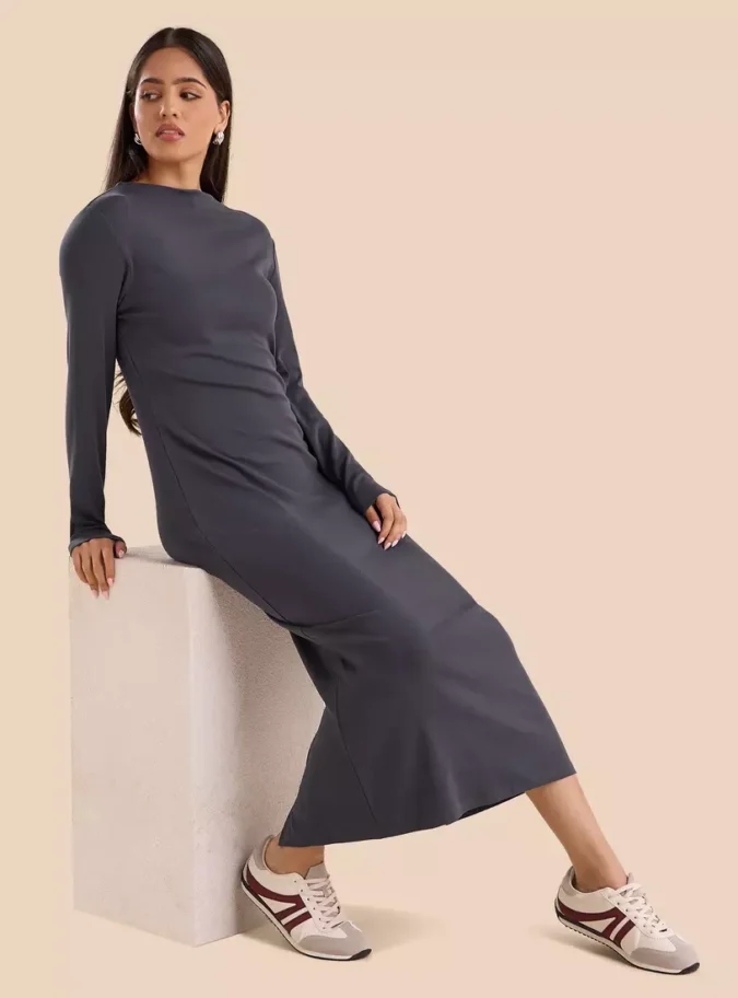 Plain Shift Dress with Slit-4