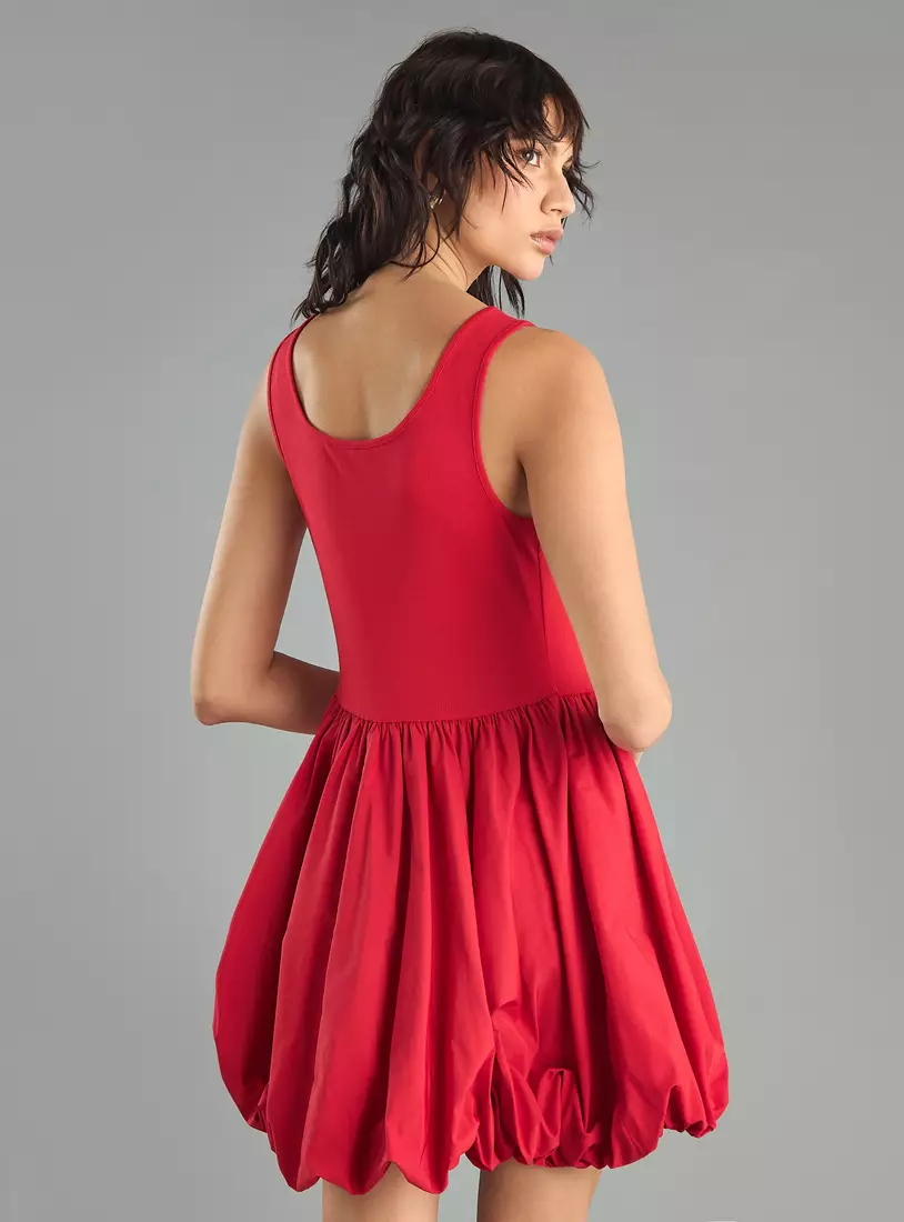 Plain Sleeveless Balloon Dress-2