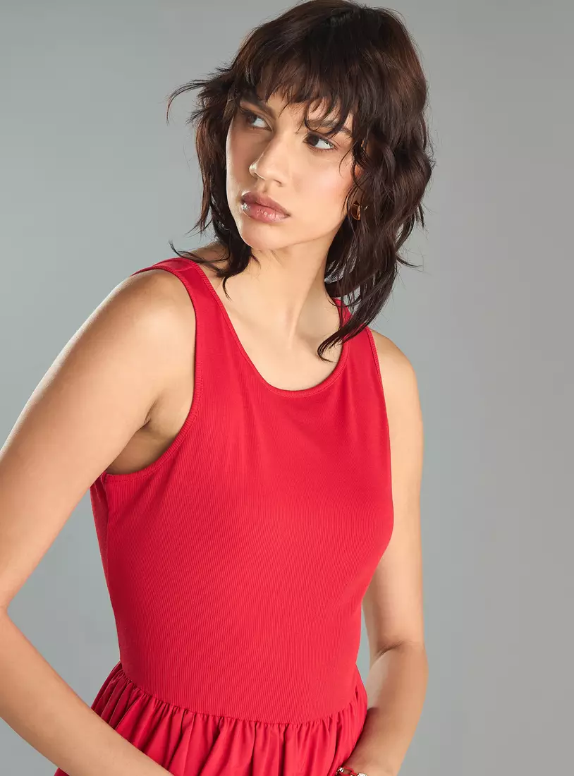 Plain Sleeveless Balloon Dress-3