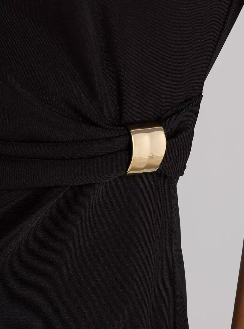 Plain Sleevless Midi Dress with Buckle Accent-3