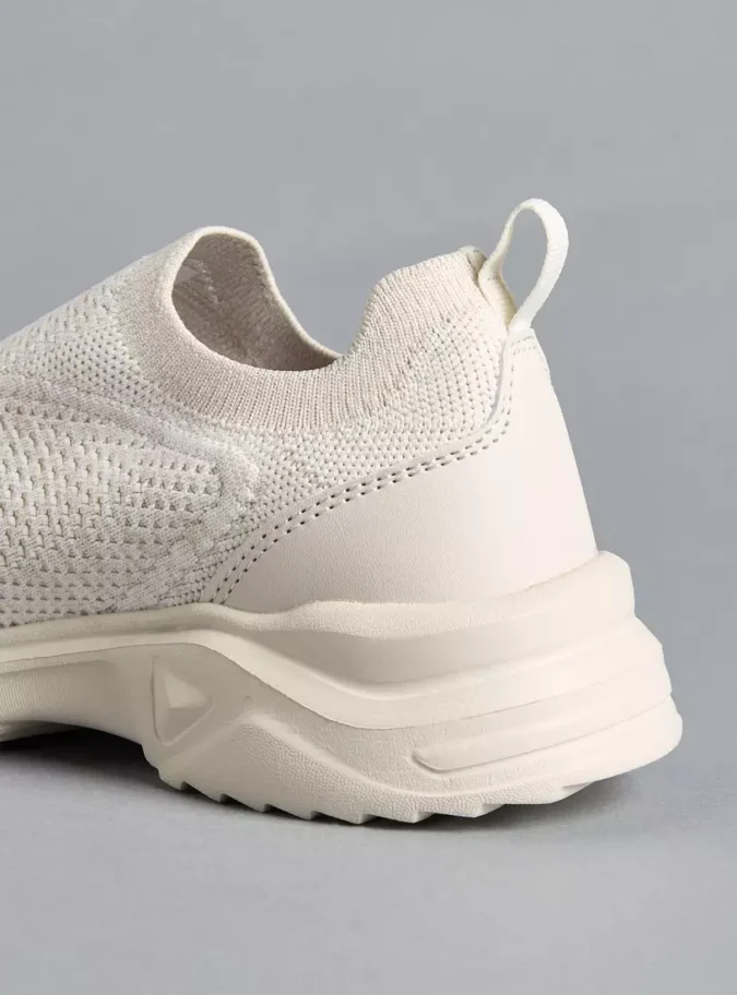 Pull Tab Detail Slip-On Sports Shoes-3