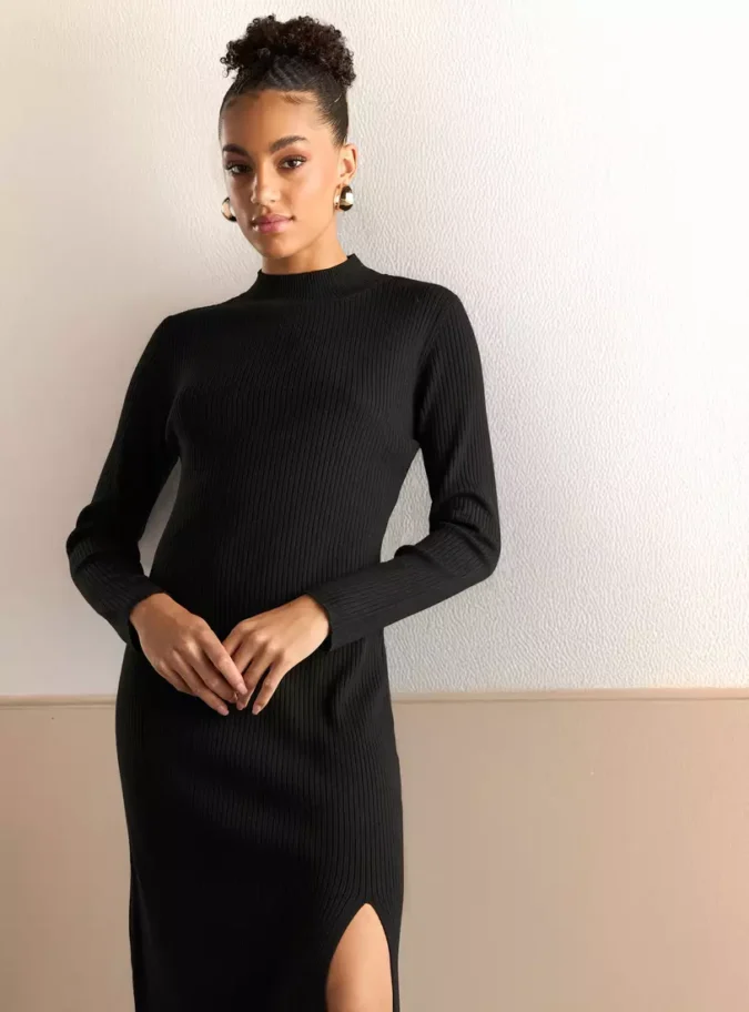 Ribbed Maxi Dress with Slit Detail-4