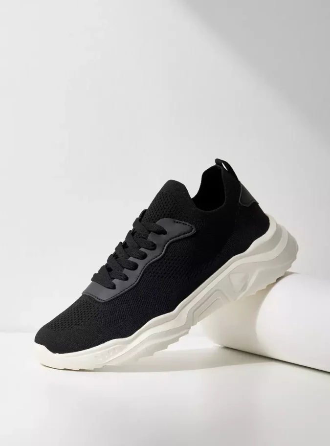 Textured Flyknit Lace-Up Sports Shoes-1