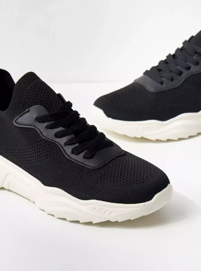 Textured Flyknit Lace-Up Sports Shoes-3