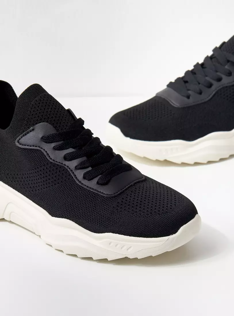 Textured Flyknit Lace-Up Sports Shoes-3