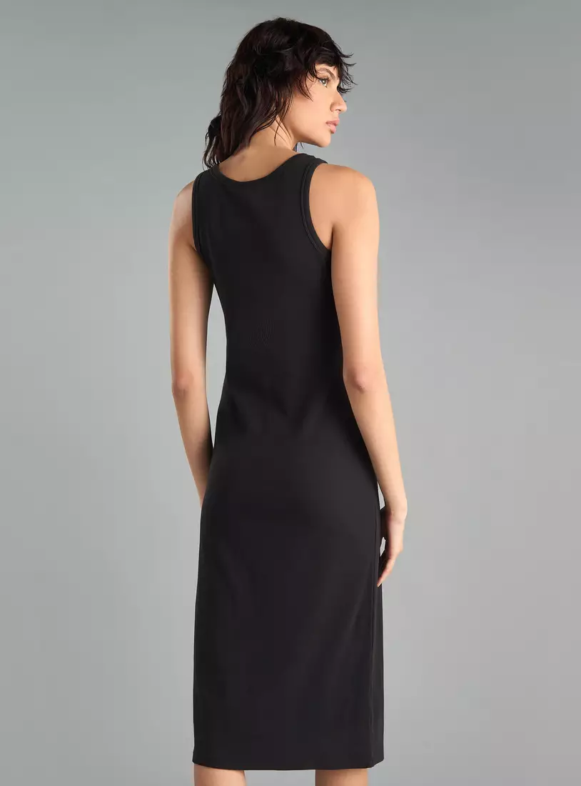 Textured Sleeveless Midi Dress-2