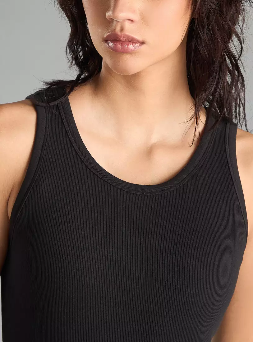 Textured Sleeveless Midi Dress-3