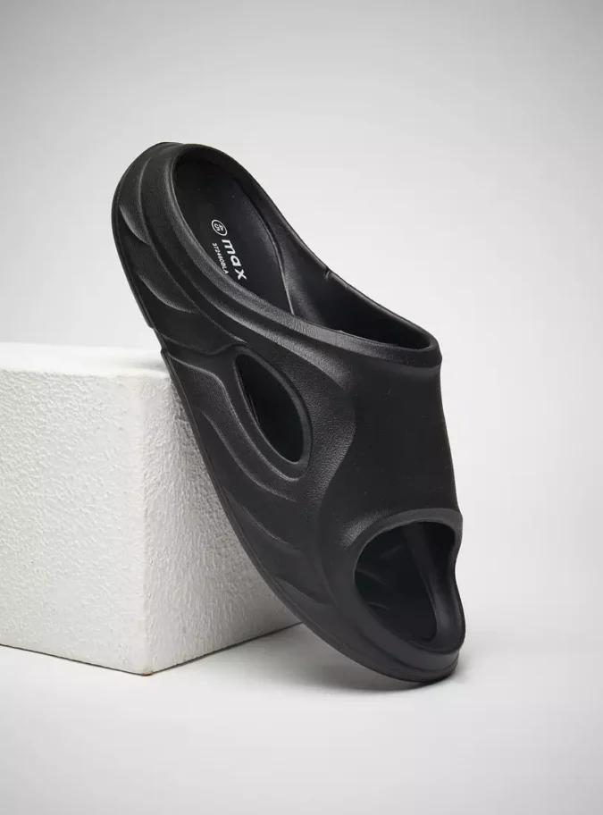 Cutout Detail Slip-On Slides-1