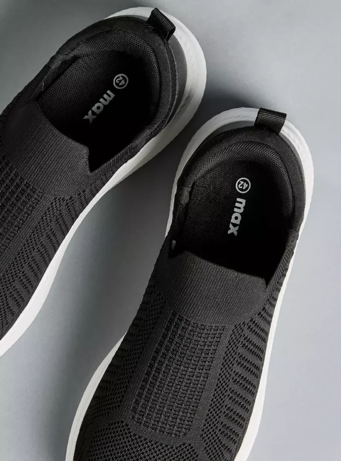 Flyknit Textured Slip-On Sports Shoes-2