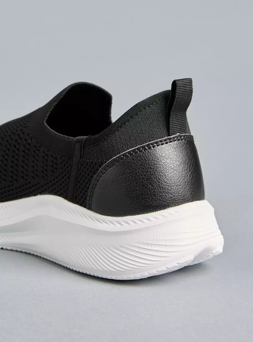 Flyknit Textured Slip-On Sports Shoes-3