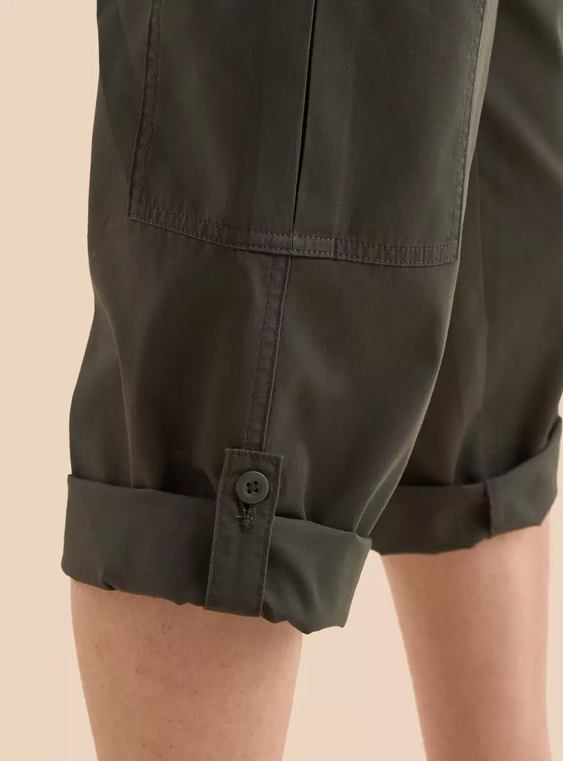 Plain Poplin Cargo Shorts-3