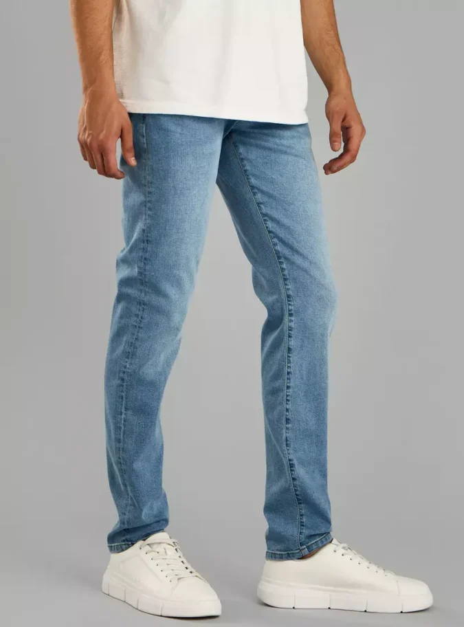 Plain Skinny Fit Jeans with Pockets-4