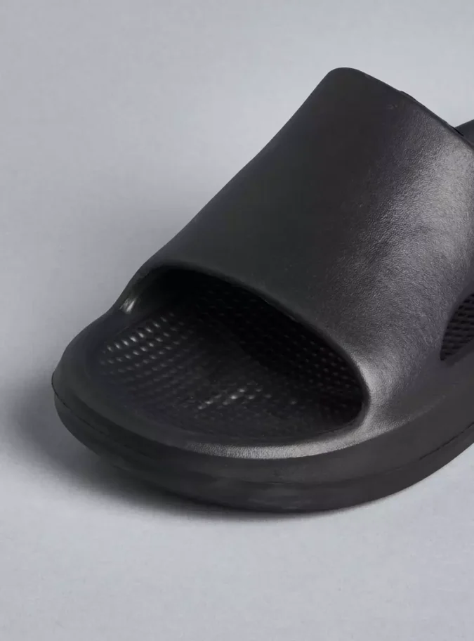 Plain Slip-On Volume Slides-2