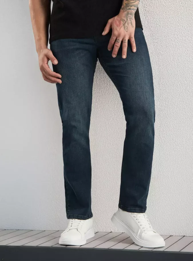 Plain Straight Fit Jeans-1