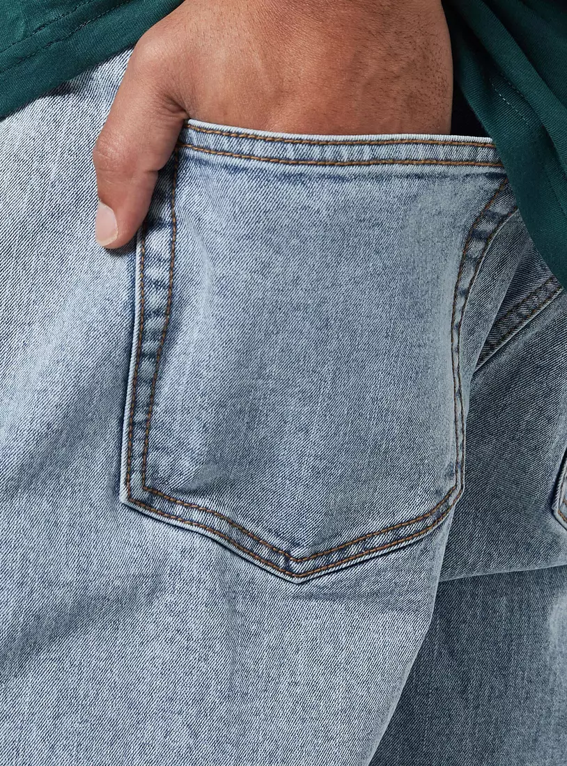 Plain Straight Fit Jeans3