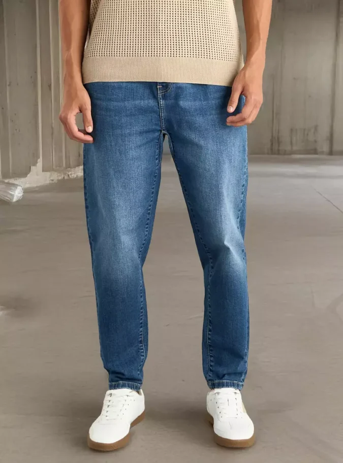 Tapered Fit Jeans-1