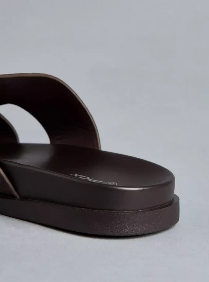 Textured Slip-On Sandals -4