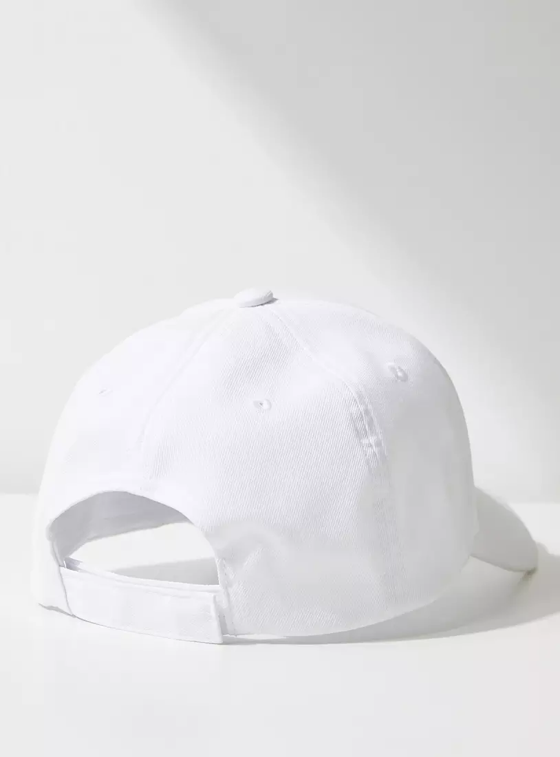 Typographic Detail Cap-2