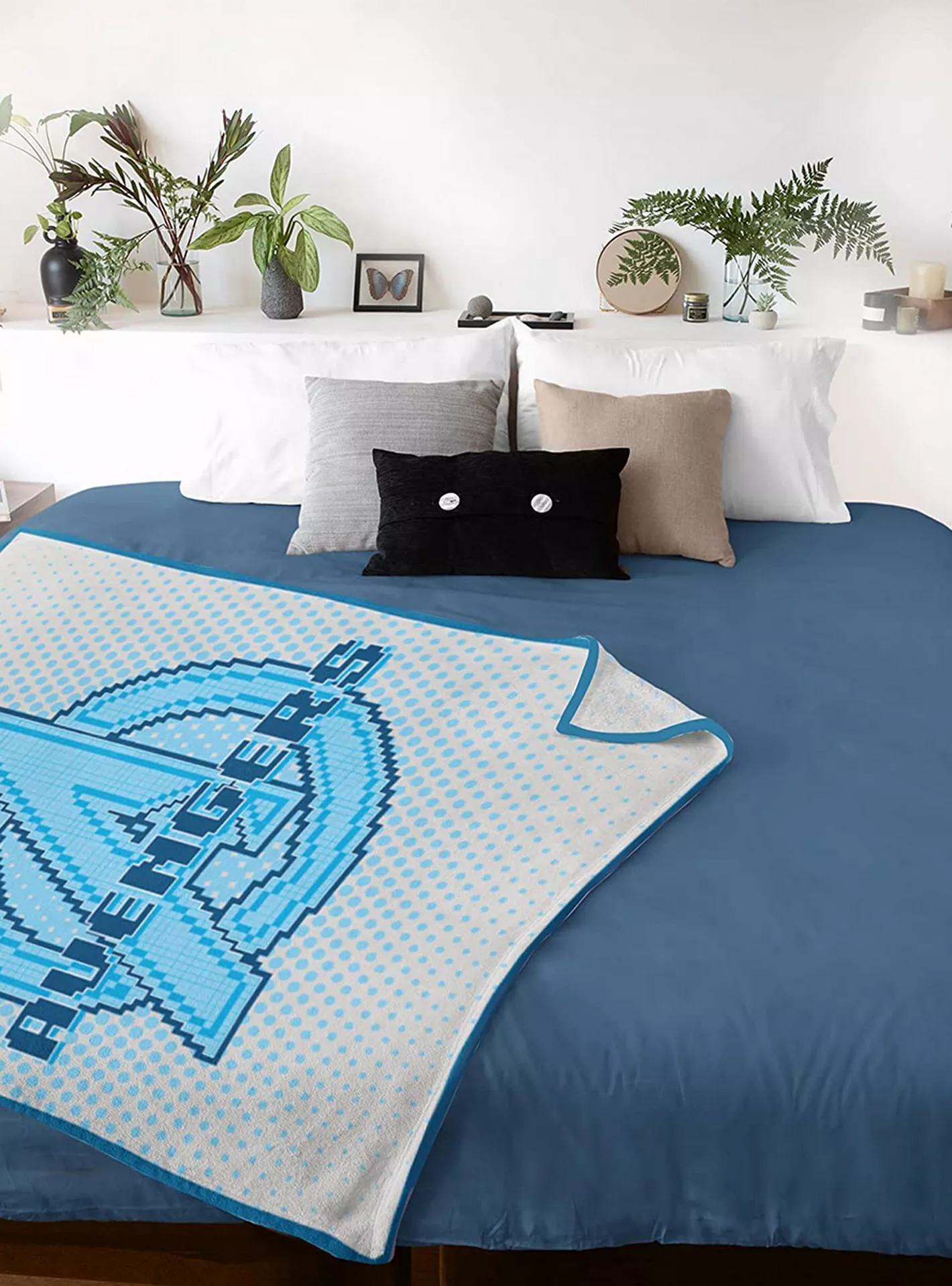 Avengers Print Flannel Blanket - 160x220 cms-2