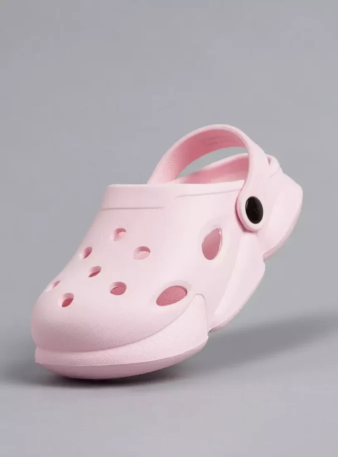 Cutout Detail Clogs with Backstrap-1