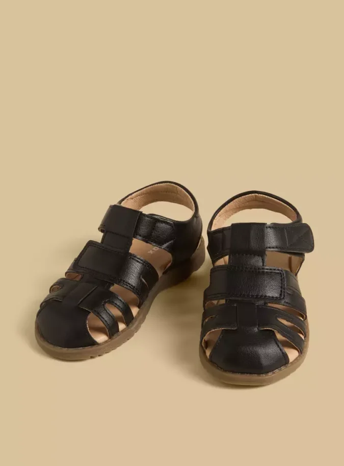 Fisherman Sandals with Hook and Loop Closure-1