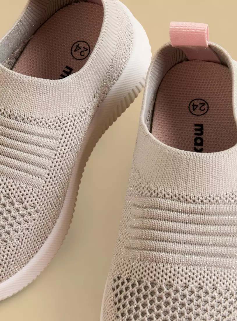 Flyknit Textured Slip-On Sports Shoes-2