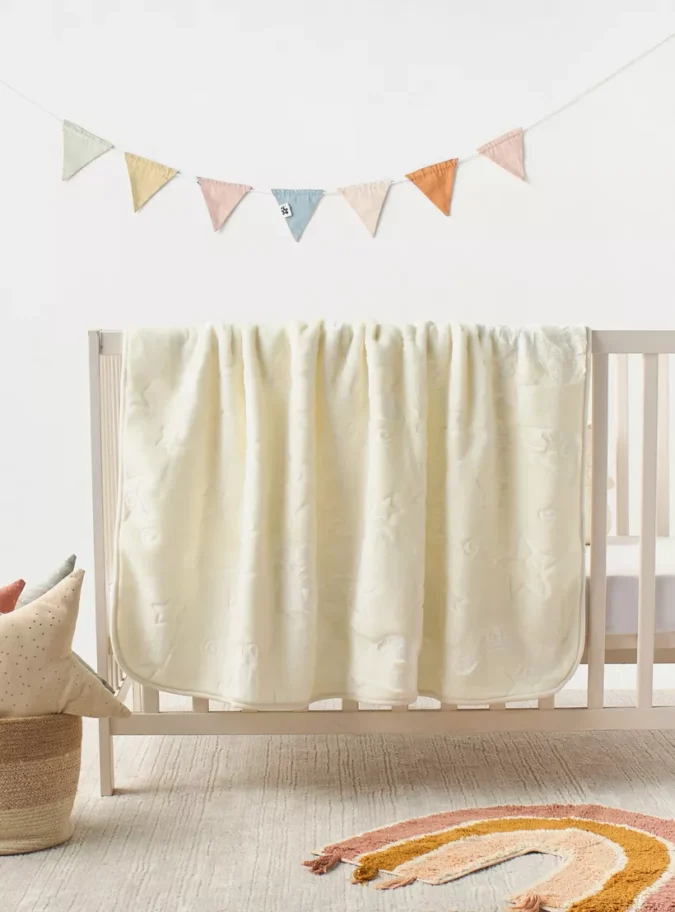 Pielsa All-Over Star Textured Large Blanket - 110x140 cm-1