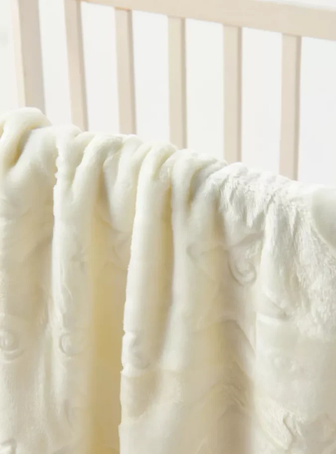 Pielsa All-Over Star Textured Large Blanket - 110x140 cm-2