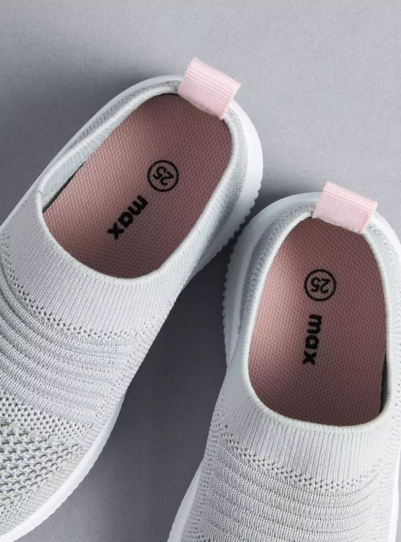 Textured Slip-On Flyknit Shoes-3